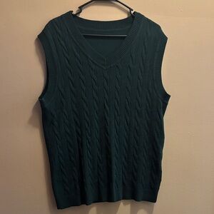 Cable Knit V-Neck Sweater Vest - Dark Green